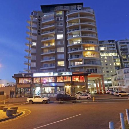 Portico 606 Apartment Bloubergstrand Luaran gambar